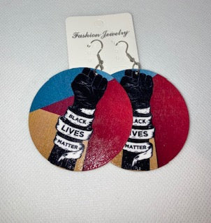 <transcy>Pendientes africanos</transcy>