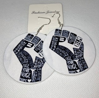 <transcy>Pendientes africanos</transcy>