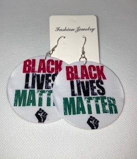 <transcy>Pendientes africanos</transcy>