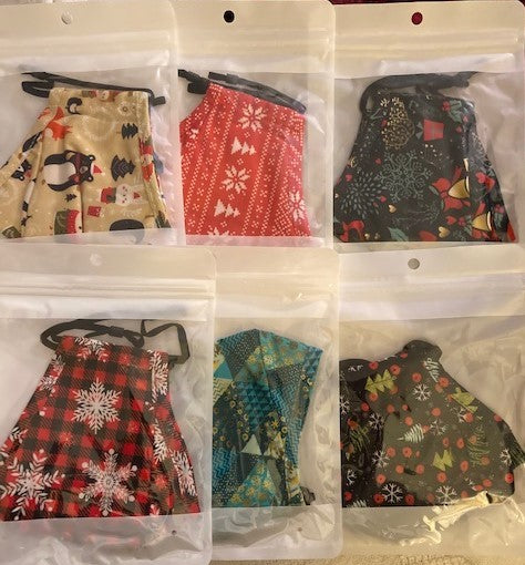 <transcy>Máscara navideña de suministro limitado</transcy>