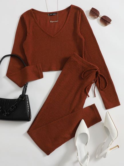 Solid V-Neck Top & Knot Front Leggings Set