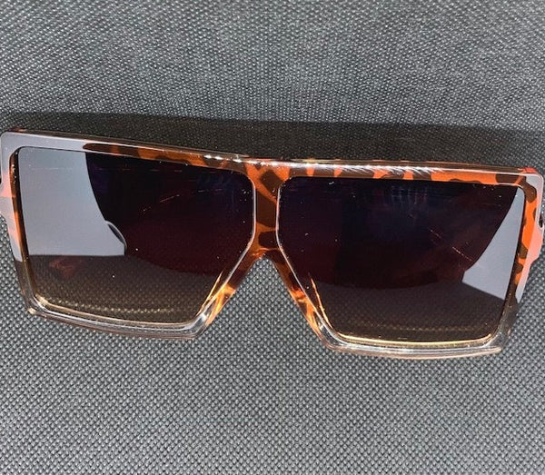 <transcy>Gafas de sol cuadradas de gran tamaño</transcy>