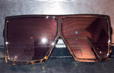 <transcy>Gafas de sol cuadradas de gran tamaño</transcy>